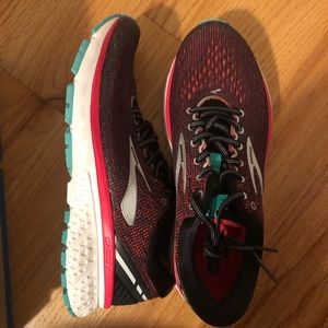 NWT Ghost 11 width B